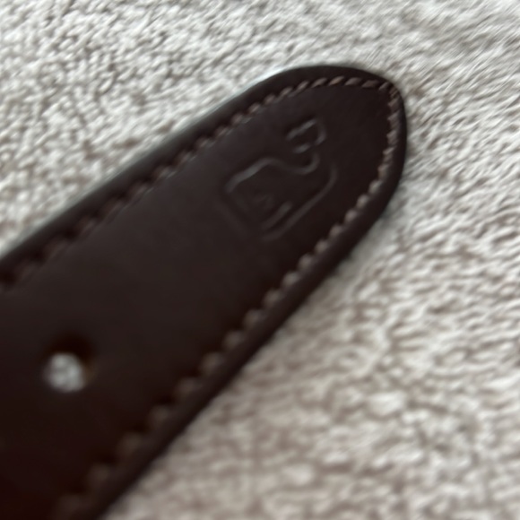 Boys Vineyard Vines belt, Multi color swordfish design, size 26 - Picture 2 of 9